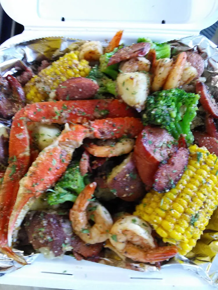 Crab Boil w One and One Half Cluster